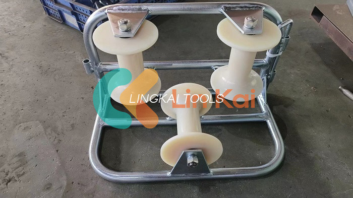 10kN-20kN Heavy Duty Corner Ground Cable Rollers ສໍາລັບການຕິດຕັ້ງສາຍໃຕ້ດິນທີ່ລຽບງ່າຍ