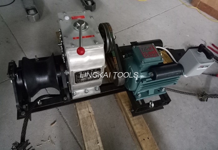 Portable 3 Tons ສາຍ Winch Puller ກັບເຄື່ອງຈັກໄຟຟ້າໃນການກໍ່ສ້າງສາຍໄຟຟ້າ
