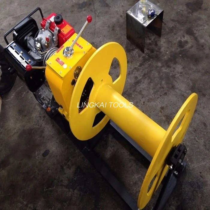 Gasoline / Diesel Engine Cable Winch Puller Take Up ອຸປະກອນ Winch Stringing 2 Ton